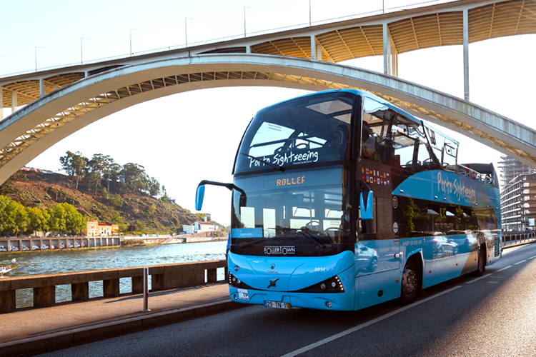 Gray Line tour over Porto Touristic sightseeing bus